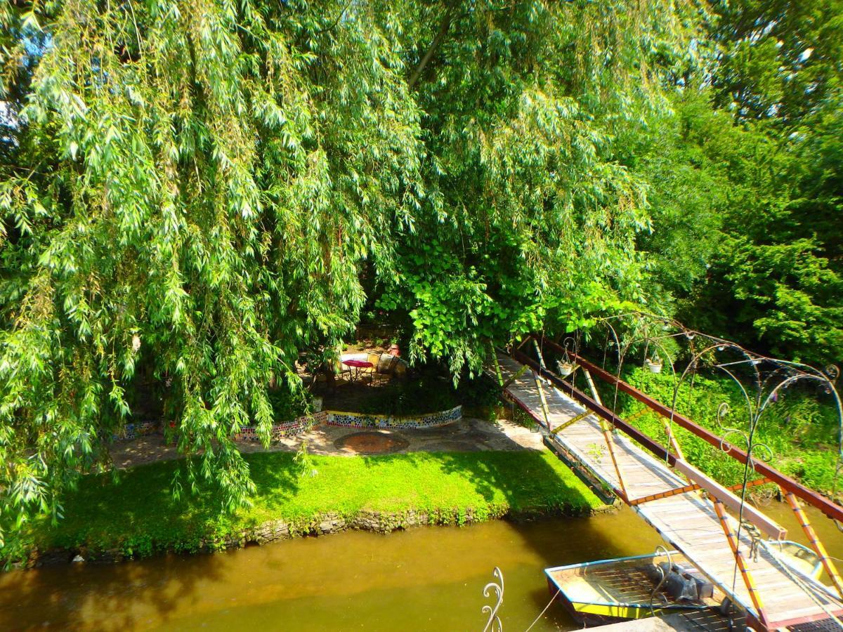 Отель Drijfpaleis Арнем Экстерьер фото